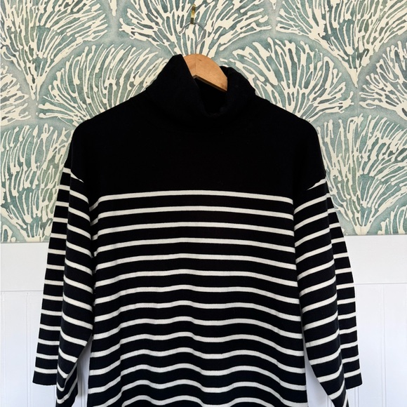 Tuckernuck Pomander Place Striped Durand Turtleneck Dress in Women’s Small - Picture 4 of 6